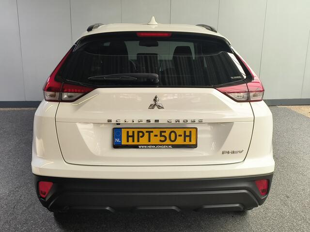 Mitsubishi ECLIPSE Cross 2.4 PHEV Intense Rijklaar + 12 maanden Bovag-garantie Henk Jongen Auto's in Helmond, al 50 jaar service zoals 't hoort!