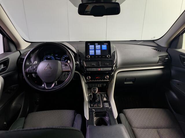 Mitsubishi ECLIPSE Cross 2.4 PHEV Intense Rijklaar + 12 maanden Bovag-garantie Henk Jongen Auto's in Helmond, al 50 jaar service zoals 't hoort!