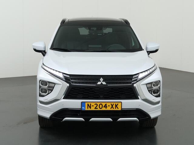 Mitsubishi ECLIPSE Cross 2.4 PHEV Prestige | Trekhaak | Parkeercamera | Navigatie | Stoel/Stuurverwarming | Cruise Control Adaptief | Climate Control |