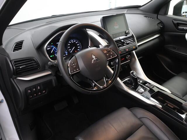 Mitsubishi ECLIPSE Cross 2.4 PHEV Prestige | Trekhaak | Parkeercamera | Navigatie | Stoel/Stuurverwarming | Cruise Control Adaptief | Climate Control |