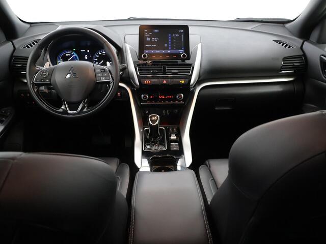 Mitsubishi ECLIPSE Cross 2.4 PHEV Prestige | Trekhaak | Parkeercamera | Navigatie | Stoel/Stuurverwarming | Cruise Control Adaptief | Climate Control |