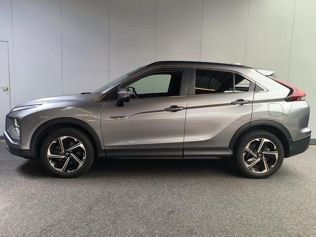 Mitsubishi ECLIPSE Cross 2.4 PHEV Intense Rijklaar + 12 maanden Bovag-garantie Henk Jongen Auto's in Helmond, al 50 jaar service zoals 't hoort!