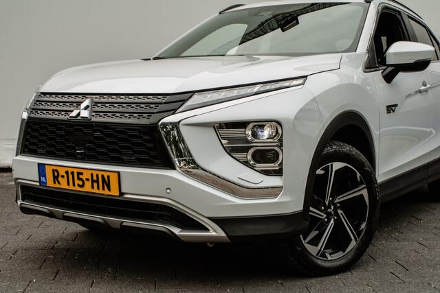 Mitsubishi ECLIPSE Cross 2.4 PHEV Intense+ Trekhaak/ Half leer/ Navigatie/ Camera/ Carplay/ Stoelverwarming