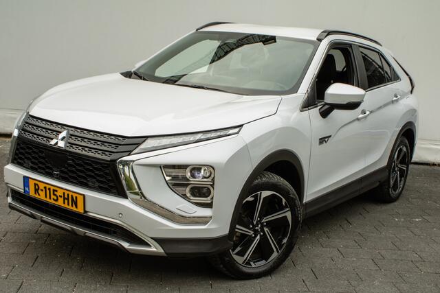 Mitsubishi ECLIPSE Cross 2.4 PHEV Intense+ Trekhaak/ Half leer/ Navigatie/ Camera/ Carplay/ Stoelverwarming