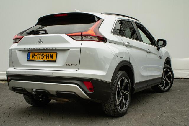 Mitsubishi ECLIPSE Cross 2.4 PHEV Intense+ Trekhaak/ Half leer/ Navigatie/ Camera/ Carplay/ Stoelverwarming