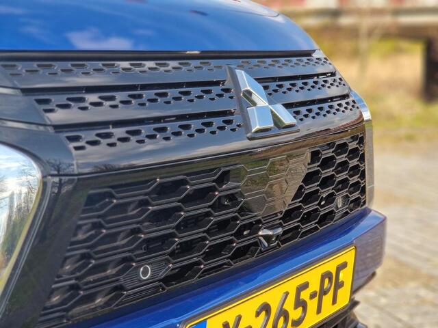 Mitsubishi ECLIPSE Cross 2.4 PHEV Black edition DEMO