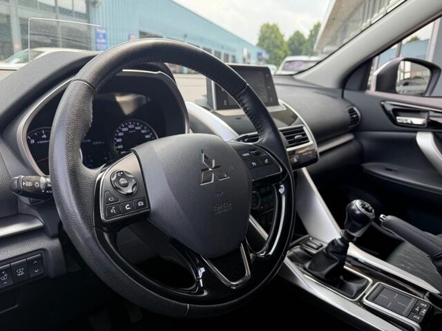 Mitsubishi ECLIPSE 1.5 DI-T INTENSE NAVI LMV PDC HEAD UP DISPLAY