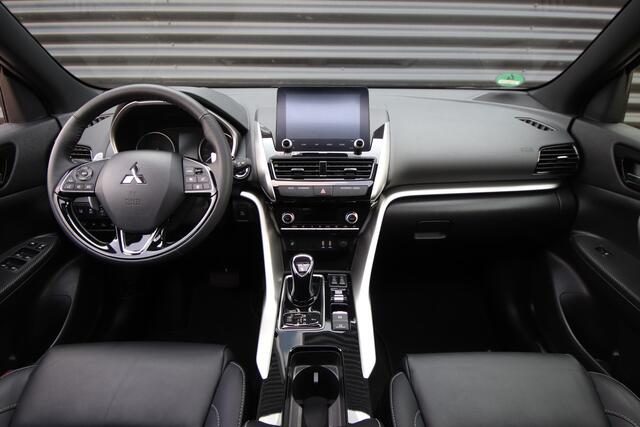 Mitsubishi ECLIPSE Cross 2.4 PHEV Instyle NL-Auto, Opendak, diverse accessoires