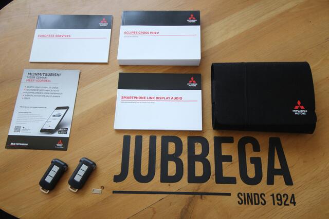 Mitsubishi ECLIPSE Cross 2.4 PHEV Instyle NL-Auto, Opendak, diverse accessoires