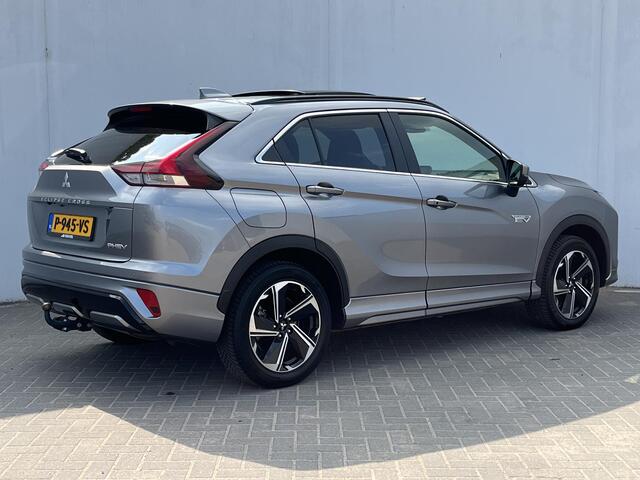 Mitsubishi ECLIPSE Cross 2.4 PHEV Instyle Automaat / Trekhaak (Trekgewicht 1.500kg) / Elektrisch Glazen Schuif- en Kanteldak / Head-Up Display / 360° Camera / Stuur- en Stoelverwarming voor en achter / Apple Carplay & Android Auto / Adaptieve Cruise Control / Keyless Entry 