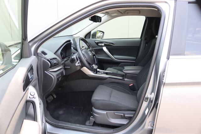 Mitsubishi ECLIPSE Cross 2.4 PHEV Intense Camera/Bluetooth/Keyless/Stoelverwarming