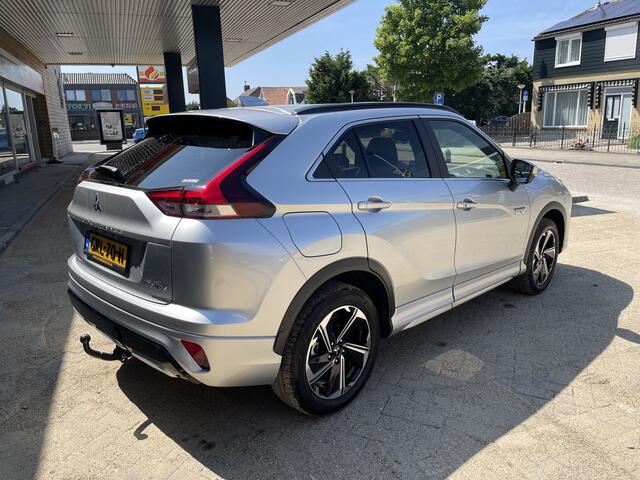Mitsubishi ECLIPSE Cross 2.4 PHEV Intense+ Trekhaak/Stoelverwarming V+A.Camera V+A.