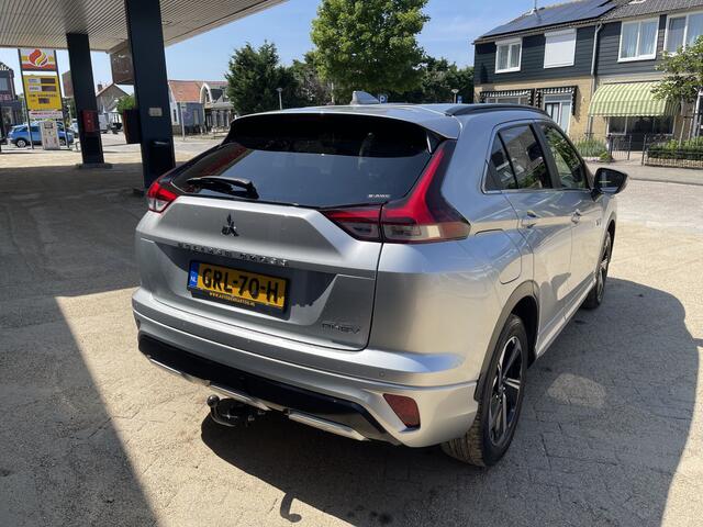 Mitsubishi ECLIPSE Cross 2.4 PHEV Intense+ Trekhaak/Stoelverwarming V+A.Camera V+A.