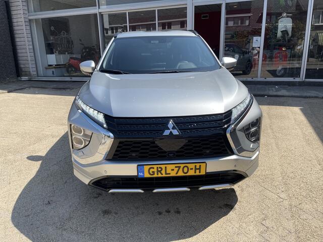 Mitsubishi ECLIPSE Cross 2.4 PHEV Intense+ Trekhaak/Stoelverwarming V+A.Camera V+A.