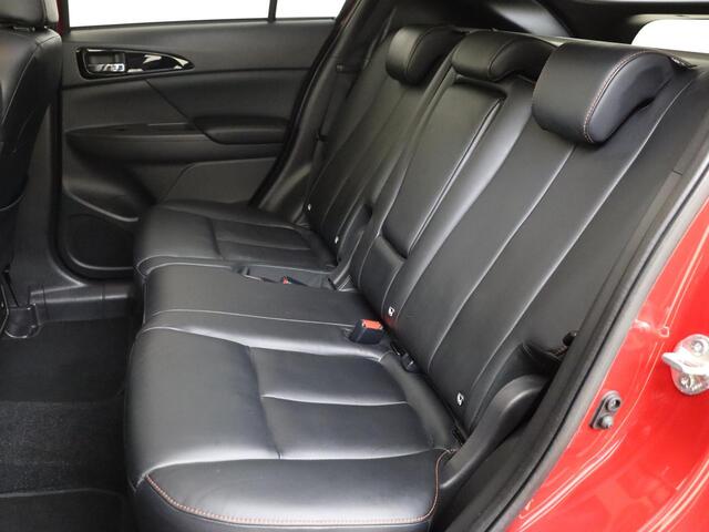 Mitsubishi ECLIPSE Cross 1.5 DI-T Instyle 1e eig. / Schuifdak / Leder / Pack Winter / 360 Camera / Zeer compleet