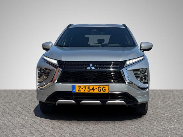 Mitsubishi ECLIPSE Cross 2.4 PHEV Executive | Stuur- + Stoelverwarming | Dodehoek Detectie | Adapt. Cruise Control | 360° Camera | Rijklaarprijs!