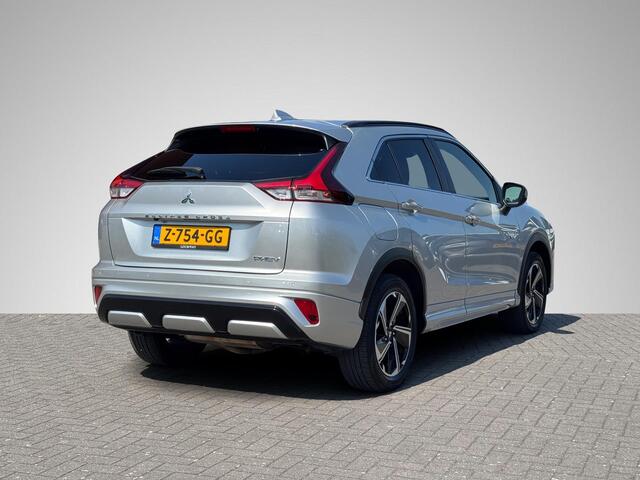 Mitsubishi ECLIPSE Cross 2.4 PHEV Executive | Stuur- + Stoelverwarming | Dodehoek Detectie | Adapt. Cruise Control | 360° Camera | Rijklaarprijs!