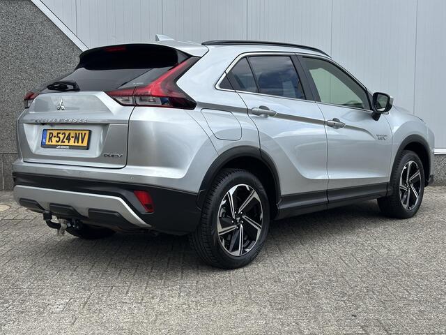 Mitsubishi ECLIPSE Cross 2.4 PHEV Instyle / Trekhaak / Stoelverwarming / Navigatie / Keyless Entry