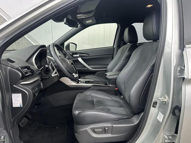 Mitsubishi ECLIPSE Cross 2.4 PHEV Instyle / Trekhaak / Stoelverwarming / Navigatie / Keyless Entry