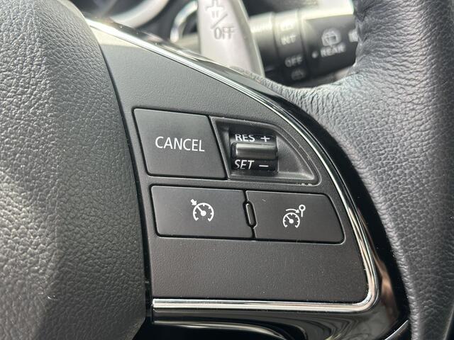 Mitsubishi ECLIPSE Cross 2.4 PHEV Instyle / Trekhaak / Stoelverwarming / Navigatie / Keyless Entry