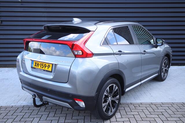 Mitsubishi ECLIPSE Cross 1.5 DI-T Instyle Pano, Leder, Trekh