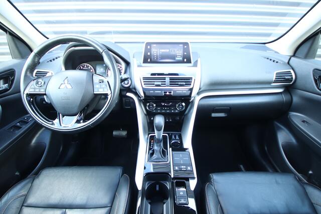 Mitsubishi ECLIPSE Cross 1.5 DI-T Instyle Pano, Leder, Trekh