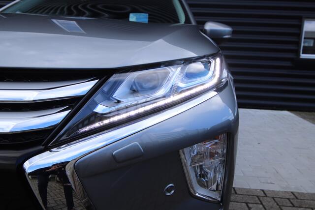 Mitsubishi ECLIPSE Cross 1.5 DI-T Instyle Pano, Leder, Trekh