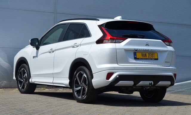 Mitsubishi ECLIPSE Cross PHEV 2.4 EXECUTIVE 4WD | PLUG IN HYBRID | ADAPTIEF CRUISE | ALL SEASON | TREKHAAK 1500KG | FABRIEKGARANTIE TOT 08-12-2030* | ALL IN RIJKLAARPRIJS