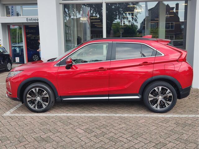 Mitsubishi ECLIPSE Cross 1.5 DI-T FIRST EDITION Head Up Display | Trekhaak | 360 Camera | Stoelverwarming