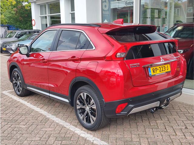 Mitsubishi ECLIPSE Cross 1.5 DI-T FIRST EDITION Head Up Display | Trekhaak | 360 Camera | Stoelverwarming