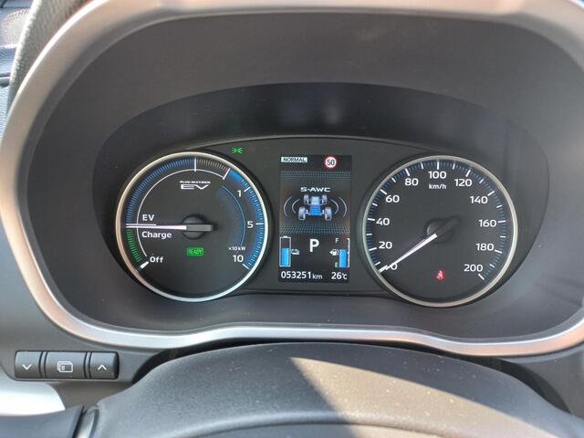 Mitsubishi ECLIPSE Cross 2.4 PHEV Intense Plus