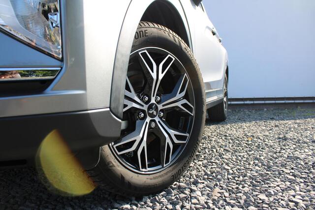 Mitsubishi ECLIPSE Cross 1.5 DI-T Pure Trekhaak, Achteruitrijcamera