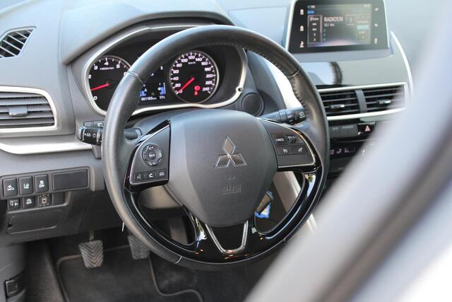 Mitsubishi ECLIPSE Cross 1.5 DI-T Pure Trekhaak, Achteruitrijcamera