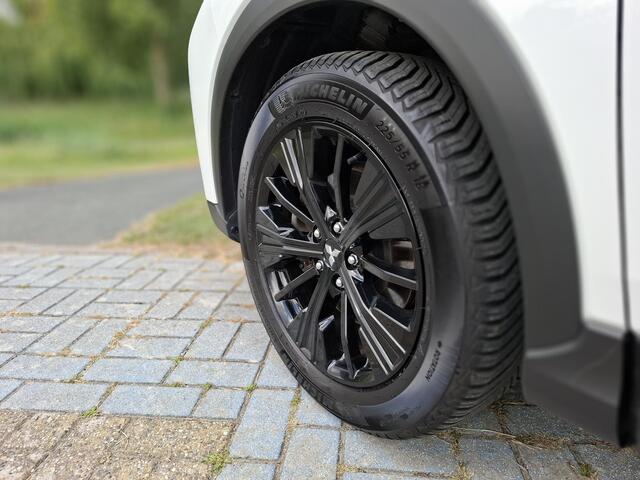Mitsubishi ECLIPSE Cross 1.5 Turbo Black Edition Trekhaak | Carplay | 1600 KG Trekgewicht