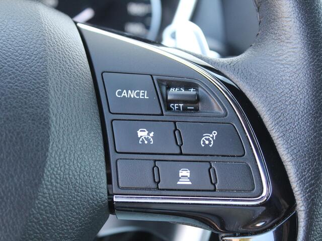 Mitsubishi ECLIPSE Cross 2.4 PHEV Executive / Navigatie + Apple Carplay/Android Auto / Trekhaak (1500 KG) / Stoelverwarming Voor & Achter / Cruise Control Adaptief / Climate Control /