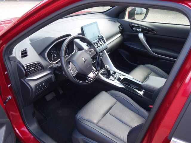 Mitsubishi ECLIPSE Cross 2.4 PHEV Prestige | open dak | leer| adaptieve cruise | trekhaak