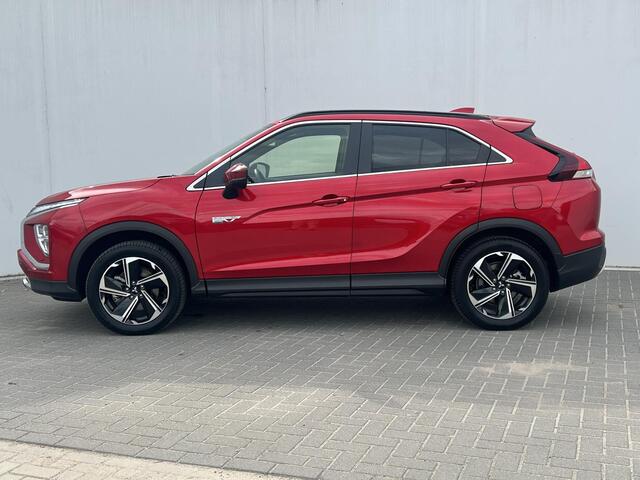 Mitsubishi ECLIPSE Cross 2.4 PHEV Intense+ / 8 jaar garantie / Apple carplay / Android auto / Stoelverwarming / Trekhaak (1.500 KG ) / Navigatie / Elektrisch verstelbare bestuurdersstoel /