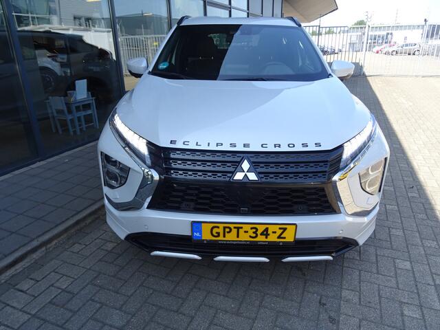 Mitsubishi ECLIPSE Cross 2.4 PHEV Executive | 4WD | AUTOMAAT | 188 PK |