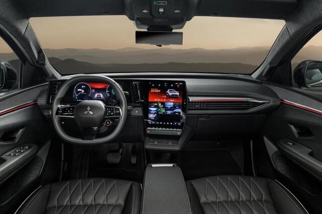 Mitsubishi ECLIPSE Cross EV 87 kWh Instyle / Nieuw Model! / 100% Elektrisch / 621 KM WLTP / 1.100 KG Trekgewicht / Afbeeldingen Kunnen Afwijken Van De Werkelijke Uitvoering /