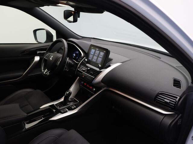Mitsubishi ECLIPSE Cross 2.4 PHEV Intense+ | Stoelverwarming | Airco | Carplay | Achteruitrij Camera |