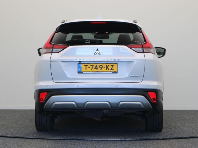 Mitsubishi ECLIPSE Cross 2.4 PHEV Intense+ | Stoelverwarming | Airco | Carplay | Achteruitrij Camera |