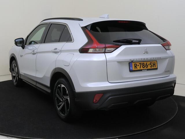 Mitsubishi ECLIPSE Cross 2.4 PHEV Intense 188 PK | Navigatie | Climate Control | Parkeersensoren Achter | Achteruitrijcamera | Keyless Entry | Cruise Control & Snelheidsbegrenzer