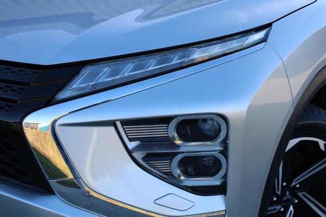 Mitsubishi ECLIPSE Cross 2.4 PHEV Intense+ | Incl. 12 maanden garantie | Cruise control | Trekhaak | Stoelverwarming | DAB radio | Parkeercamera | Navigatie | Climate control |