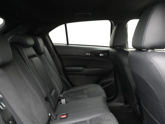 Mitsubishi ECLIPSE Cross 2.4 Intense Plug In Hybrid Dealer O.H PHEV | Camera | Alcantara Sportstoelen Verwarmd | Navigatie | Cruise Control | Keyless | DAB |