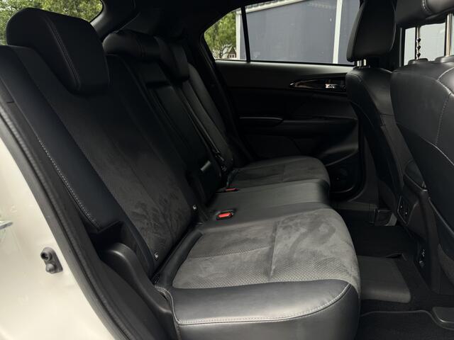 Mitsubishi ECLIPSE Cross 2.4 PHEV Executive Gratis Afleverpakket! | 360* Camera | Stoel\Stuur Verwarming |