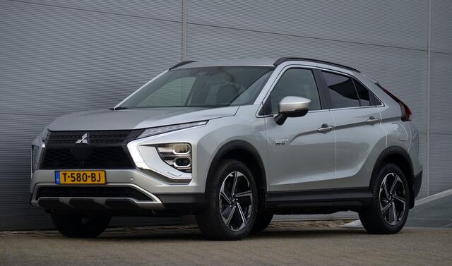 Mitsubishi ECLIPSE Cross PHEV 2.4 INTENSE PLUS 4WD | PLUG IN HYBRID | STANDKACHEL | TREKHAAK 1500KG | ALL SEASON BANDEN | FABRIEKSGARANTIE TOT 10-06-2030* | ALL IN RIJKLAARPRIJS
