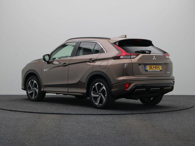 Mitsubishi ECLIPSE Cross 2.4 PHEV Business Executive | Stoelverwarming voor en achter | 360 graden camera | 1500kg geremd |