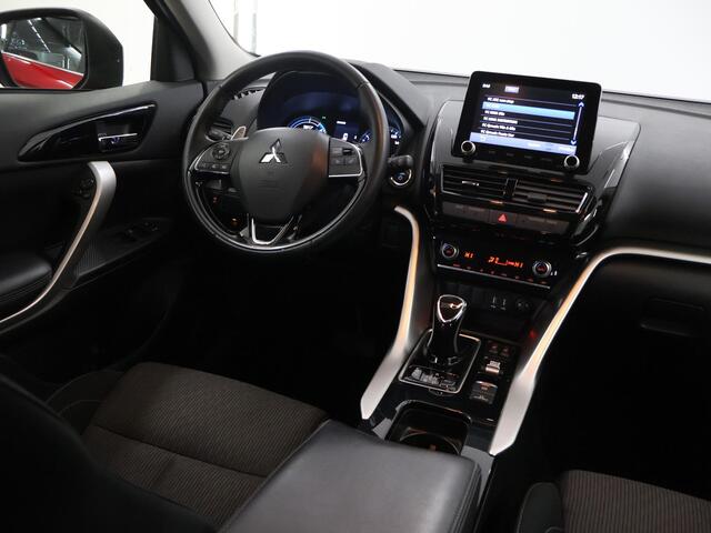 Mitsubishi ECLIPSE Cross 2.4 PHEV Intense | Trekhaak | Parkeercamera | Climate Control | Stoelverwarming | Navigatie via Carplay |