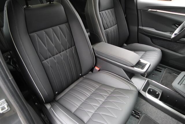 Mitsubishi ECLIPSE Cross Instyle 87 kWh Zwart dak. Long range, Harman Kardon, 22kW AC Charger