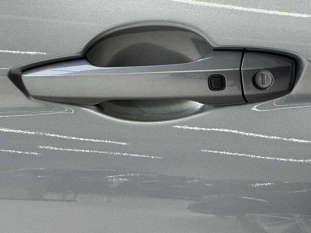 Mitsubishi ECLIPSE Cross 2.4 PHEV Instyle | Schuifdak | Head-up Display | Trekhaak | Leder | Stoelverwarming |